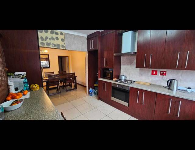 4 BEDROOM HOUSE FOR SALE IN DANVILLE